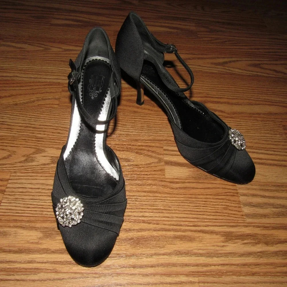 Lulu Guinness London Black Satin D'Orsay Pumps 38 - Picture 4 of 8